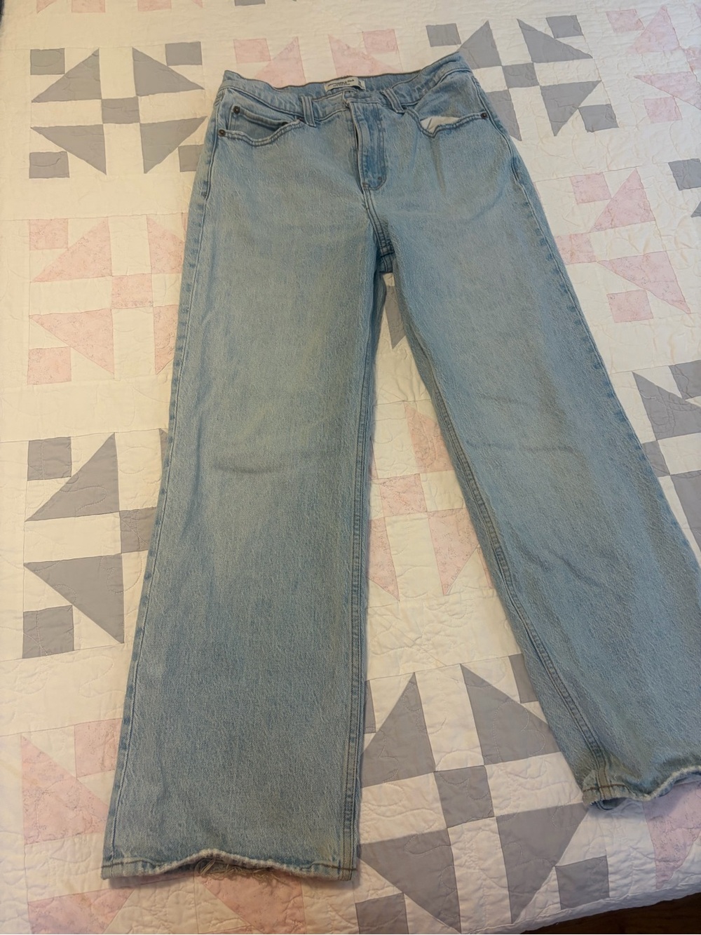 Abercrombie & Fitch 90’s relaxed fit high rise jeans